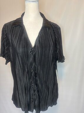 Danskin Black Lustrous Pleated Short-Sleeve Button-Front Shirt, Delicate Ruffle